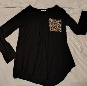 Zenana Outfitters Black Top with Animal Print Pocket